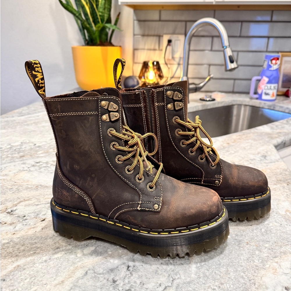 Dr. Marten’s Jadon Arc Boots | Platforms | Size 39